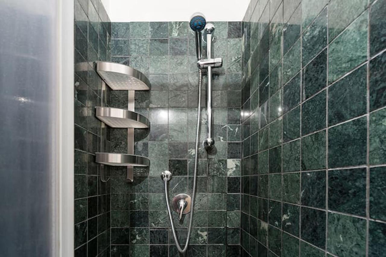 Hosting Aparments Apartment Rome Bagian luar foto